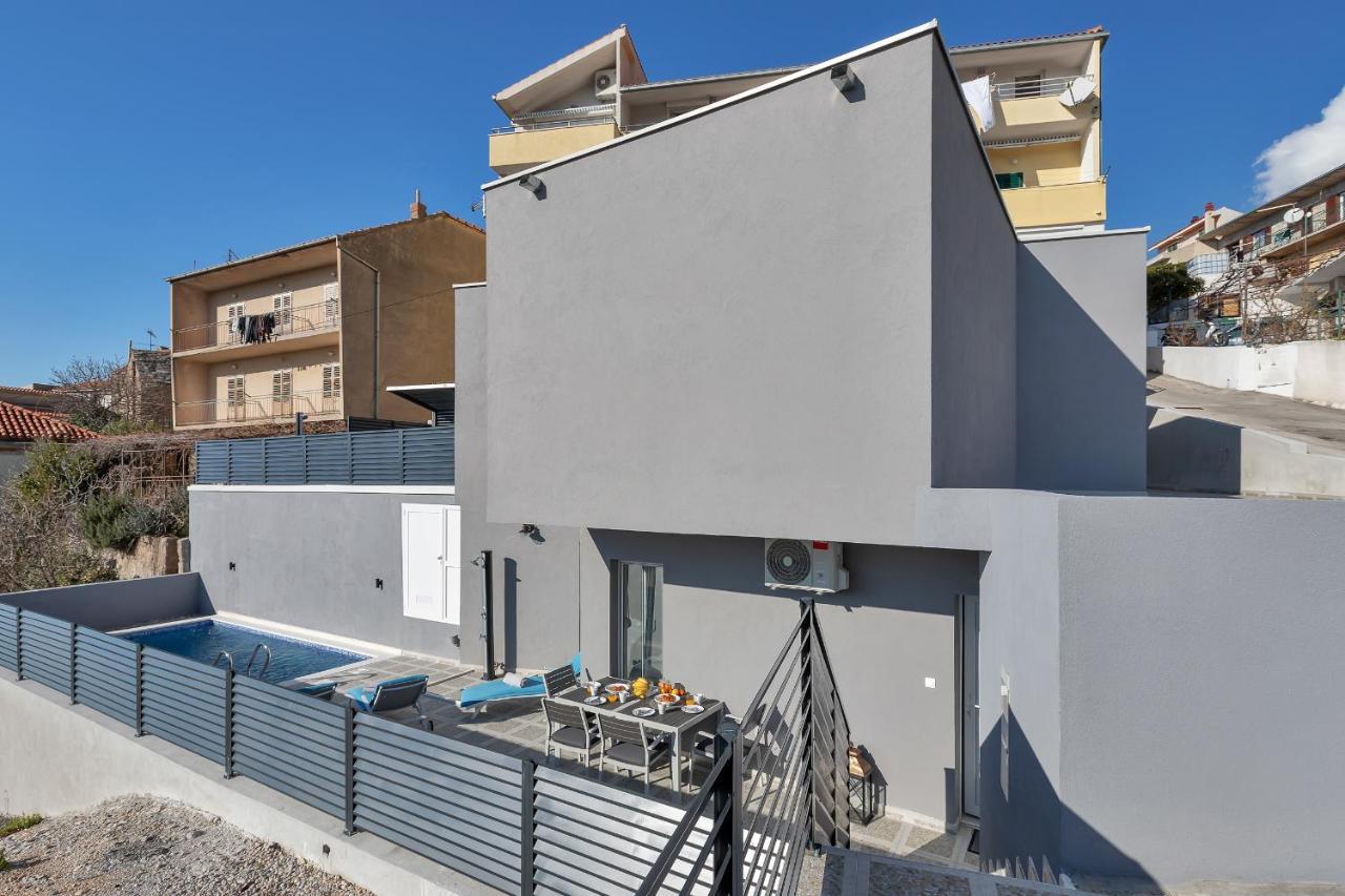Apartment Lotte With Private Pool In The City Center! Makarska Esterno foto