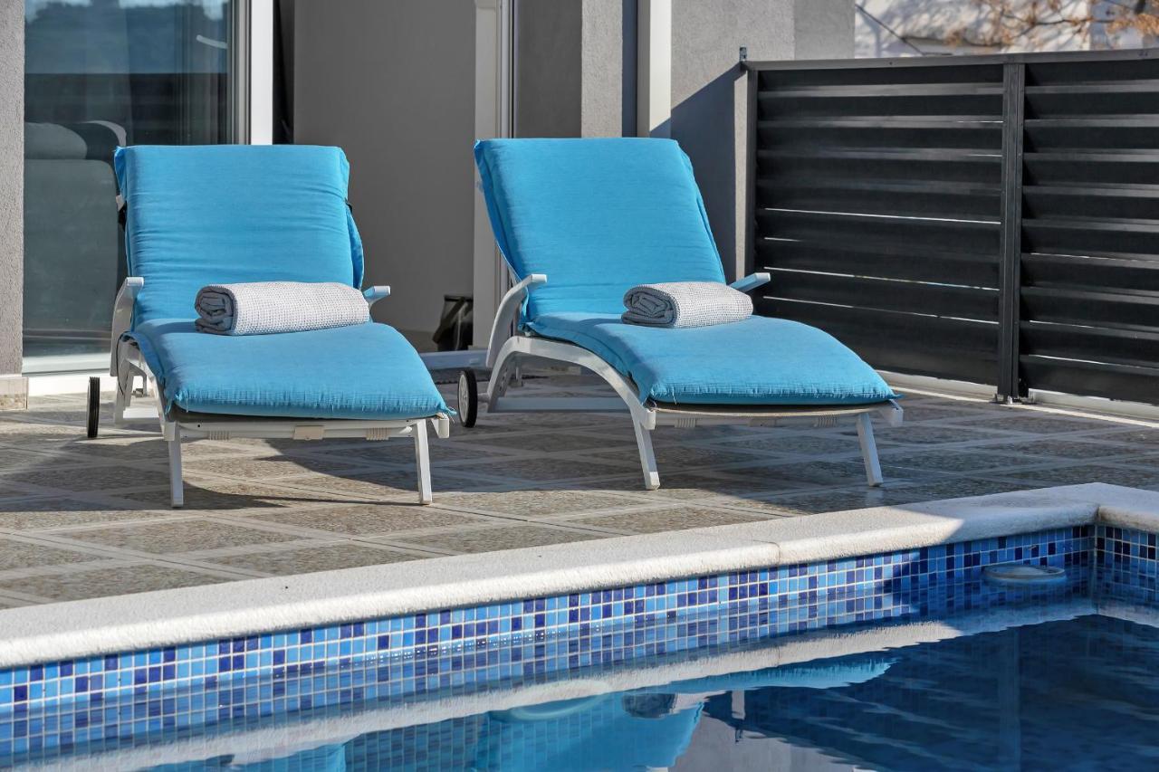 Apartment Lotte With Private Pool In The City Center! Makarska Esterno foto