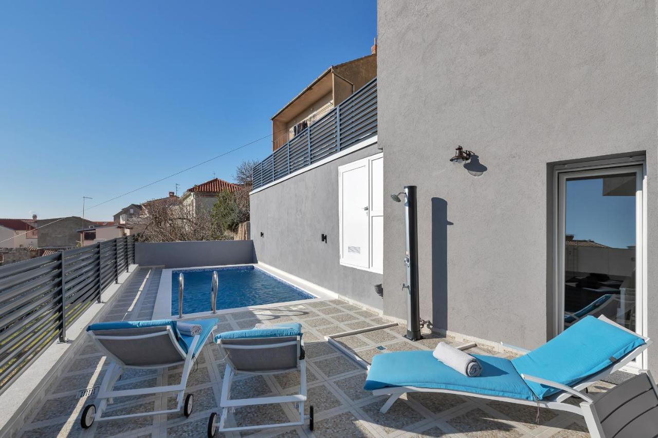 Apartment Lotte With Private Pool In The City Center! Makarska Esterno foto